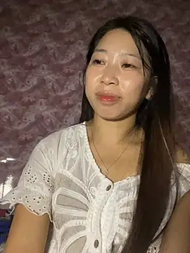 Snapshot of Mayly_lucky2 chatting on July 2026 02:39:02 PM Mayly lucky2 online show from July 2026 02:39:02 PM