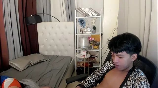 davincihugecock online show from June 2026 03:40:01 AM