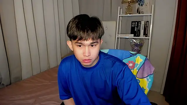 davincihugecock online show from February 2026 04:40:01 PM