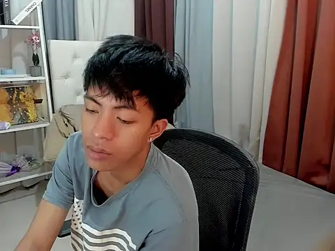 davincihugecock online show from March 2026 05:05:01 PM