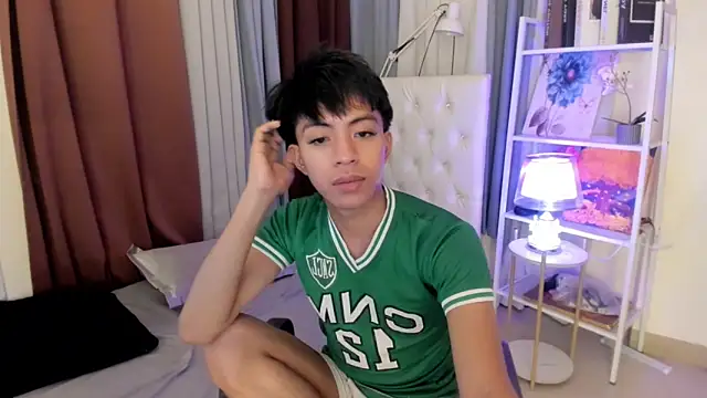 davincihugecock online show from April 2026 05:42:01 PM