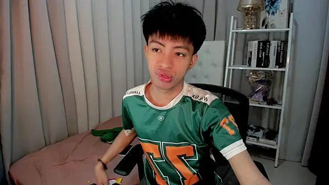 davincihugecock online show from February 2026 04:31:02 PM