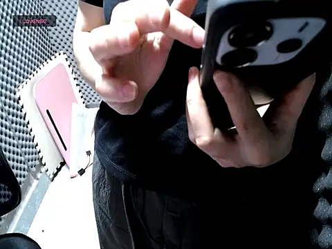 Shiny 68 online show from April 2026 01:36:02 PM