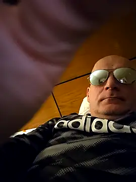 Snapshot of no_snitch_isoke chatting on February 2026 04:22:02 AM no snitch isoke online show from February 2026 04:22:02 AM