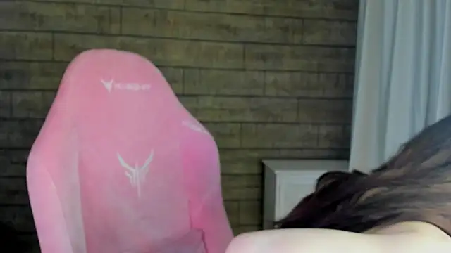 VanessaVienne online show from May 2026 04:24:01 PM