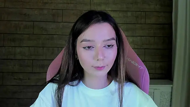 VanessaVienne online show from April 2026 04:21:01 PM