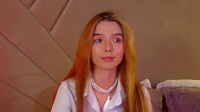 VanessaVienne online show from March 2026 04:25:01 PM