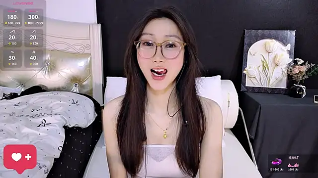 Queenbb88 online show from April 2026 11:44:02 AM