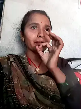 Snapshot of Hirdesh_sahu chatting on April 2026 06:42:02 AM Hirdesh sahu online show from April 2026 06:42:02 AM