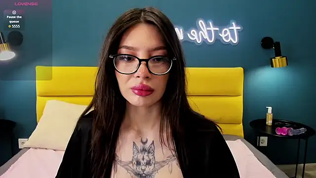 IvyDainty online show from April 2026 01:24:02 AM