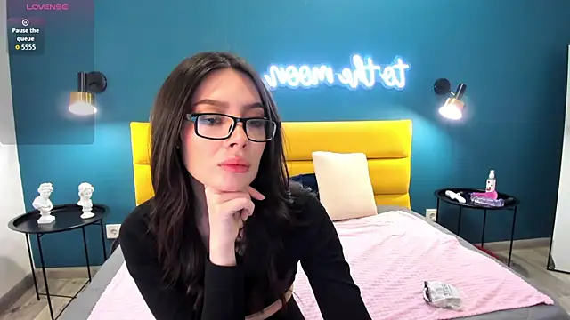 IvyDainty online show from April 2026 01:35:02 AM