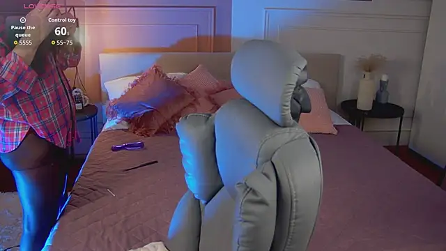  SilkyShadow  online show from March 2026 01:10:01 AM