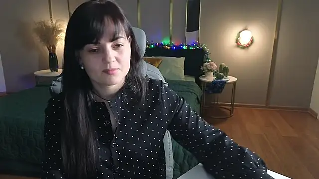  SilkyShadow  online show from January 2026 01:31:02 AM