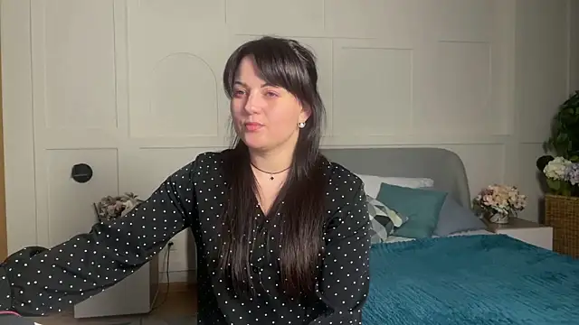  SilkyShadow  online show from April 2026 01:01:01 AM