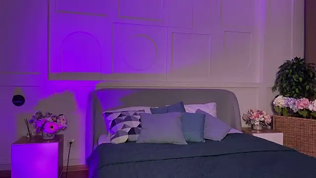  SilkyShadow  online show from February 2026 01:12:02 AM