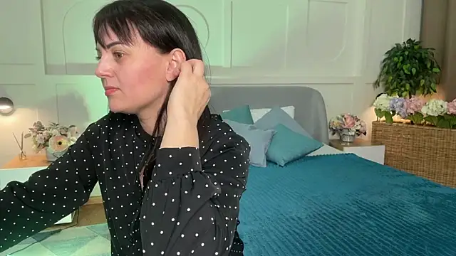  SilkyShadow  online show from February 2026 01:05:02 AM