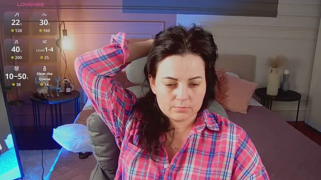  SilkyShadow  online show from March 2026 01:02:01 AM