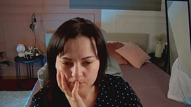  SilkyShadow  online show from March 2026 01:02:02 AM