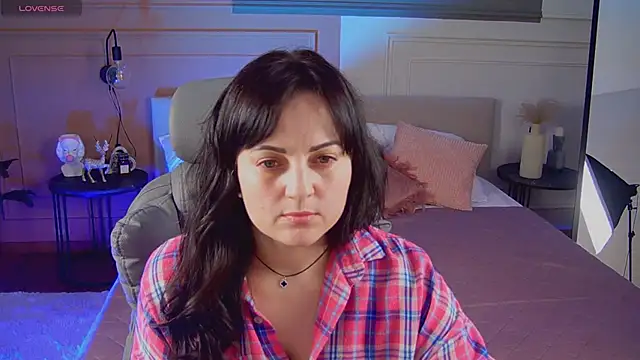  SilkyShadow  online show from March 2026 03:24:01 AM