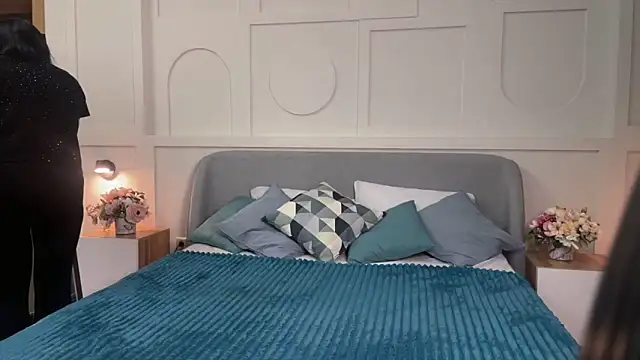  SilkyShadow  online show from April 2026 01:06:01 AM