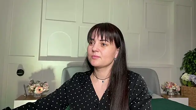  SilkyShadow  online show from February 2026 01:03:02 AM