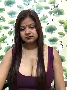 Attractive Queen  online show from February 2026 03:46:01 AM