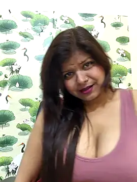 Attractive Queen  online show from February 2026 06:48:02 AM