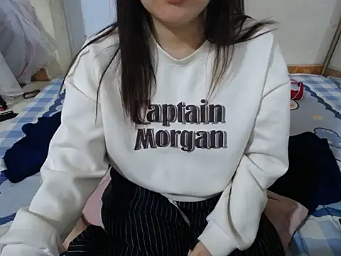 Snapshot of -Mimiu- chatting on January 2026 02:48:01 AM -Mimiu- online show from January 2026 02:48:01 AM