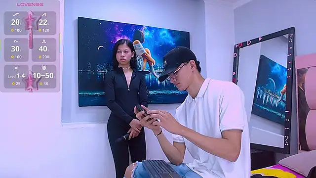 Sophi and Jack online show from March 2026 07:43:02 PM