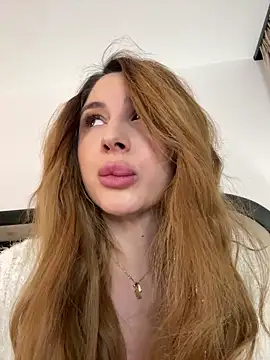 LucyBridgette online show from February 2026 09:11:01 AM