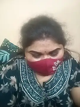 misammahyd online show from April 2026 07:18:01 PM