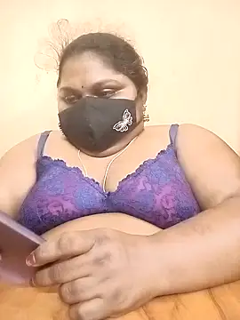 misammahyd online show from February 2026 07:09:02 PM