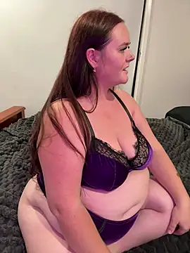 carinabro10 online show from May 2026 09:25:01 AM