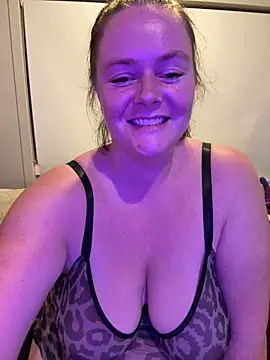 carinabro10 online show from March 2026 01:24:01 PM