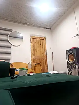 Winterslender online show from March 2026 04:51:02 PM