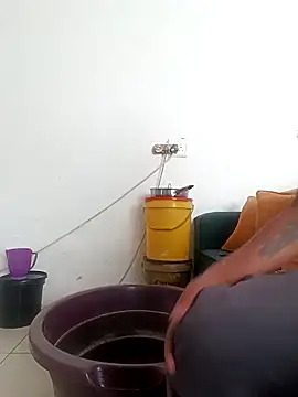 Winterslender online show from April 2026 07:37:01 AM