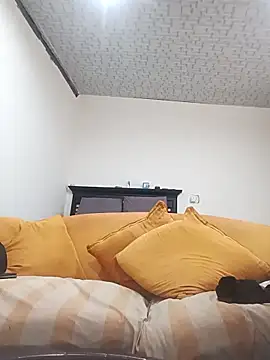 Snapshot of Winterslender chatting on February 2026 04:15:01 PM Winterslender online show from February 2026 04:15:01 PM