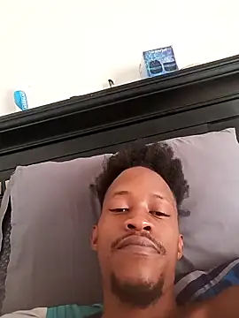 Snapshot of Winterslender chatting on February 2026 09:06:01 AM Winterslender online show from February 2026 09:06:01 AM