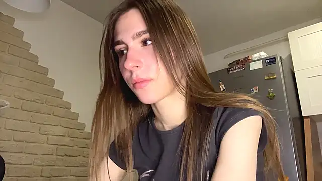 ElsieKuhlmann online show from March 2026 04:12:02 AM