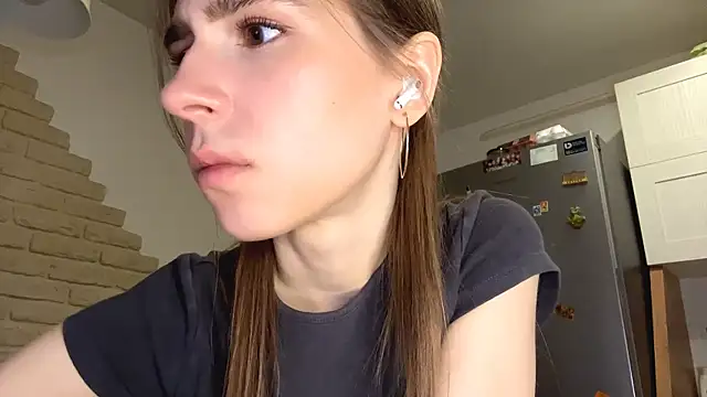 ElsieKuhlmann online show from March 2026 08:09:02 PM