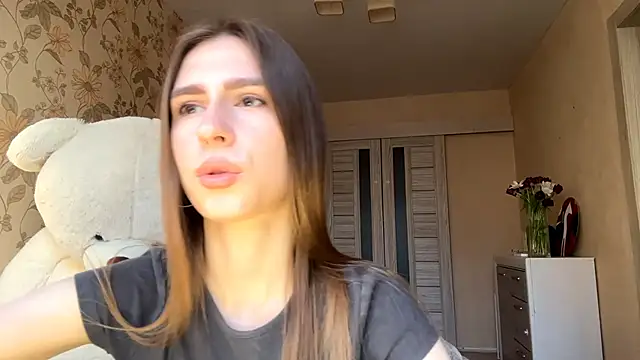 ElsieKuhlmann online show from March 2026 02:09:01 PM