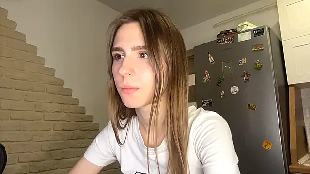 ElsieKuhlmann online show from March 2026 09:04:02 PM