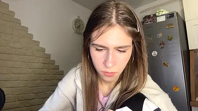 ElsieKuhlmann online show from March 2026 05:09:01 AM