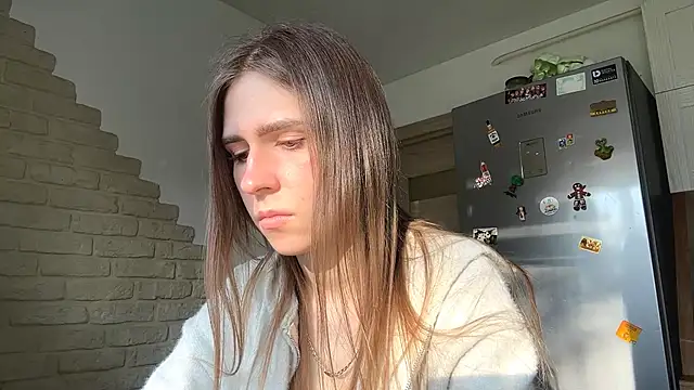 ElsieKuhlmann online show from April 2026 03:35:02 PM