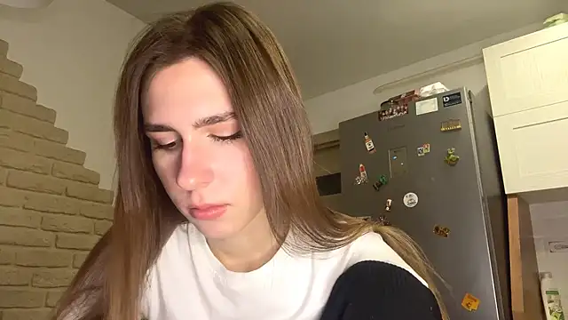 ElsieKuhlmann online show from February 2026 04:13:02 AM