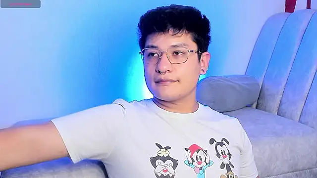 Theo Rowan online show from March 2026 08:49:02 PM