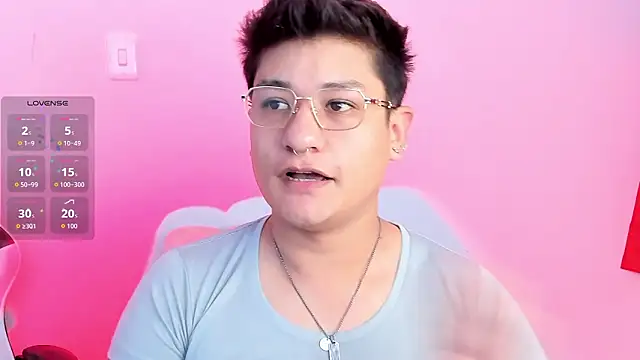 Theo Rowan online show from February 2026 06:19:01 PM