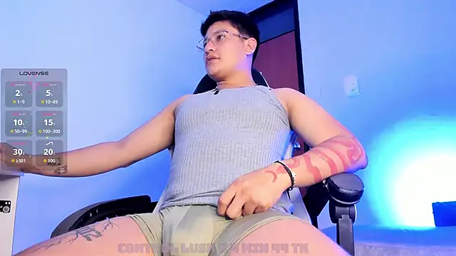 Theo Rowan online show from February 2026 10:19:01 PM