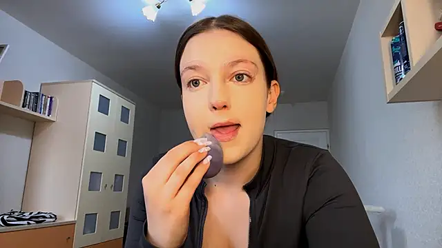 JammieMickiewicz online show from April 2026 02:24:01 PM