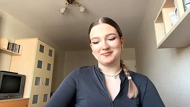 JammieMickiewicz online show from March 2026 11:43:01 AM